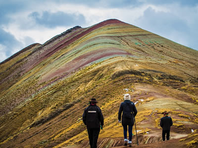 CORDILLERA DEL ARCO IRIS – PALCCOYO